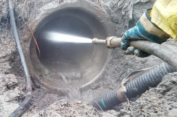 Чистка ливневых труб